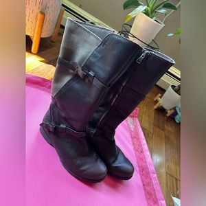 Calf high leather Vera boots